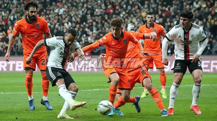 Başakşehir'de Ravil Tagir, Emre Belözoğlu yönetiminde ilk kez sahada