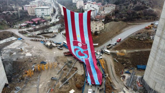 Trabzonspor’un şampiyonluk kutlamaları Artvin'den başladı