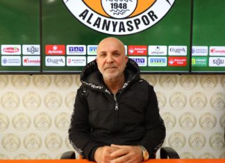 Alanyaspor Başkanı Hasan Çavuşoğlu'dan taraftara çağrı