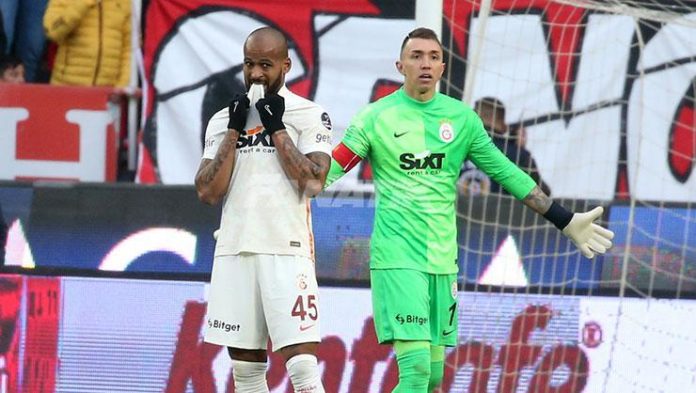 Fernando Muslera: Yapmamız gereken en iyi pozisyonda ligi bitirmek