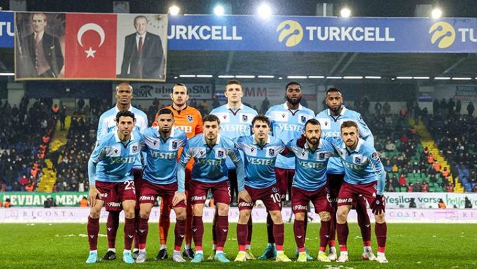 Trabzonspor'un şampiyonluk hesapları! Rekor gelecek mi? Kaç maç sonra şampiyonluğu garantiliyor? İşte cevaplar…