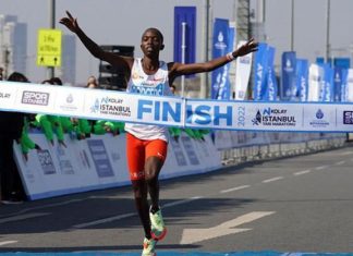 İstanbul Yarı Maratonu’nda Kenyalı atlet Rodgers Kwemoi, rekor kırarak şampiyon oldu