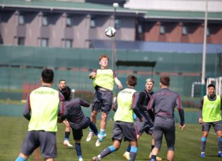 Trabzonspor, U19 takımıyla hazırlık maçı yaptı