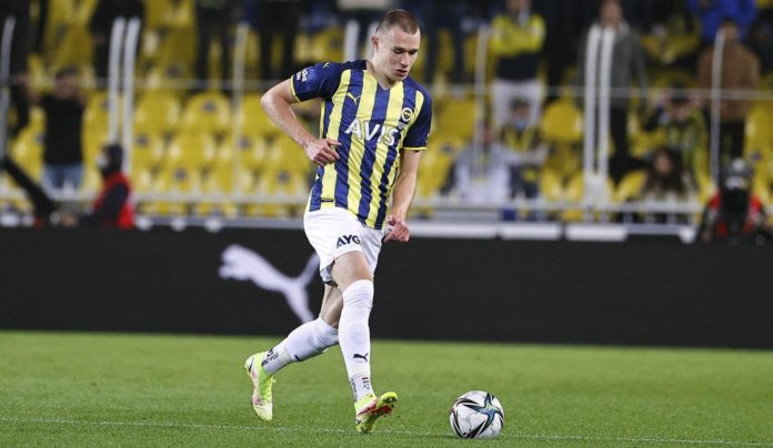 Fenerbahçe haberi | Attila Szalai'den sakatlık açıklaması: Hızlı bir şekilde iyileşiyorum