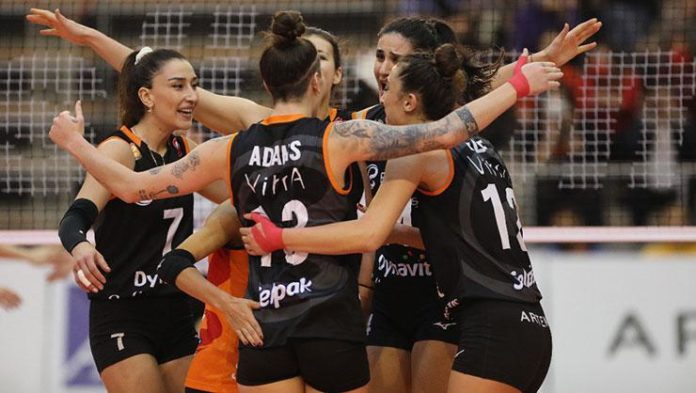 Voleybolda Efeler Ligi ve Sultanlar Ligi'nde sona doğru