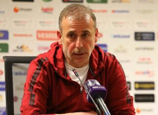 Trabzonspor Teknik Direktörü Abdullah Avcı: 15 puanın 4'üne talibiz