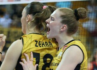 Vakıfbank set vermedi ve finale çıktı