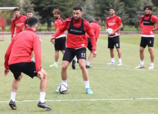 Alanyaspor, kupa maçı hazırlıklarını Kayseri’de sürdürüyor