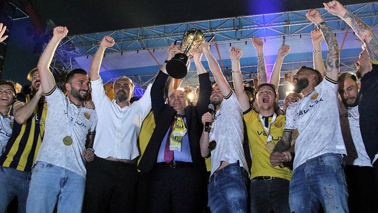 Ankaragücü'nden coşkulu şampiyonluk kutlaması