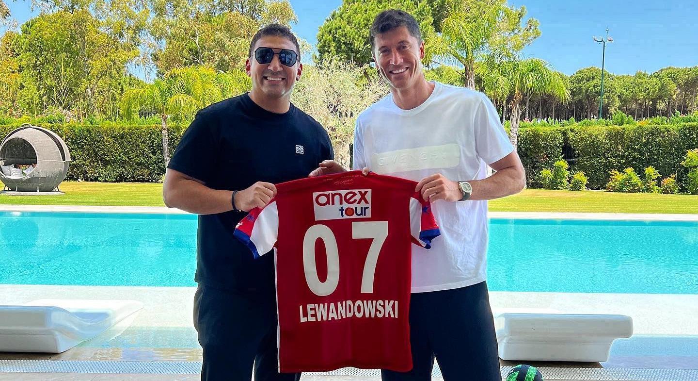 Lewandowski'ye Türkiye daveti: Barcelona'yı bırak, Antalya'ya gel!
