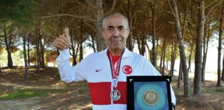 73 yaşındaki Ali Bıdı, kupa ve madalyasını şehitlere adadı