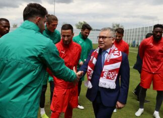 Vali Yılmaz Şimşek'ten Sivasspor'a kupa finali ziyareti