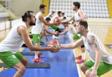Manisa Büyükşehir Belediyespor Basketbol Takımı yeni sezonu açtı