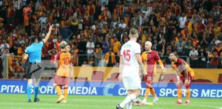 Galatasaray haberi: Abdülkerim Bardakçı'dan Süper Lig'deki ilk kırmızı kart