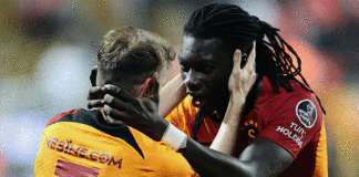 Galatasaray'da Bafetimbi Gomis şov sürüyor