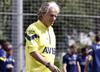 Fenerbahçe'de Jorge Jesus'u bekleyen zor tercih