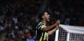 Avrupa basını Fenerbahçe'yi yazdı: “Rennes, direnemedi”