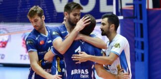 TSYD İzmir Voleybol Turnuvası'nda şampiyon Arkas Spor