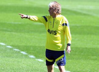 Fenerbahçe'de Jorge Jesus golcüsünü arıyor!