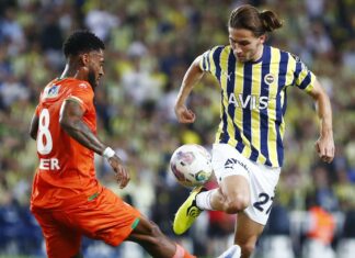 Miguel Crespo, Avrupa’da zirveye oynuyor