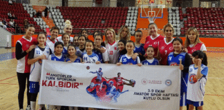 Veteranlardan minik basketbolculara destek