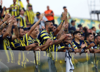 Fenerbahçe'yi, Kıbrıs'ta da taraftarları yalnız bırakmadı