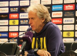 Fenerbahçe Teknik Direktörü Jorge Jesus: “Benim için önemli olan oyuncuları hem bireysel hem de kolektif olarak geliştirmek”