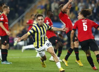 Emre Mor: Taraftarları mutlu etmek için oynuyorum