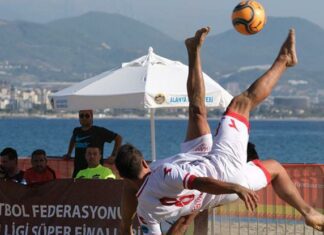 Plaj Futbol Ligi 2022 Süper Finallerinde yarı finalistler belli oldu