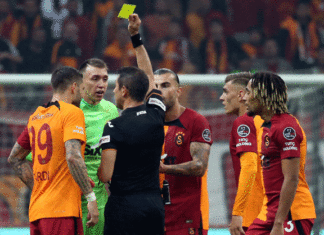 Galatasaray'da oyunculara uyarı: Hakemlerden uzak durun!