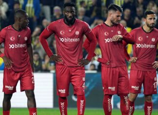 Sivasspor'dan Avrupa'da zirve, Süper Lig'de hüsran