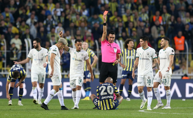 Giresunspor'dan Fenerbahçe'ye Kadıköy'de şok - Son Dakika Haberleri