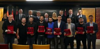 GSYİAD'tan Spor Kral foto muhabiri Murat Akbaş'a ödül