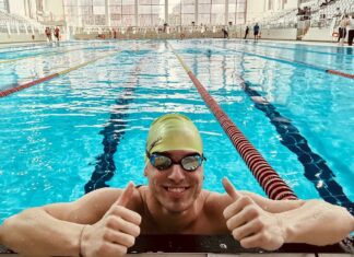 Engelleri yüzerek aştı, genç yaşında 120 madalya kazandı