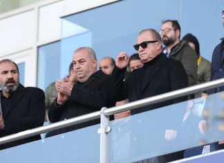 Fatih Terim Selçuk İnan için tribünde