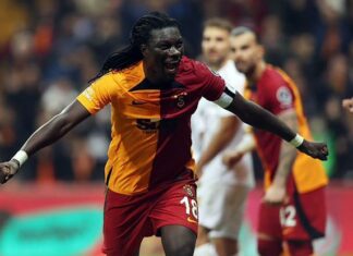 Galatasaray'da Bafetimbi Gomis'in gözü şampiyonlukta!