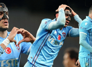 Yıldız oyuncuya kırmızı kart! Trabzonspor, Karagümrük karşısında 10 kişi…