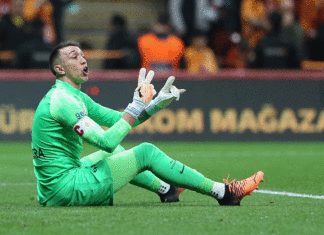 Muslera devreye girdi! Yönetim hamlesini yaptı