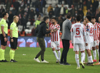 Eski hakemler Antalyaspor-Fenerbahçe maçında iptal edilen golleri değerlendirdi! Deniz Çoban: 'Uygulama baştan sona…'