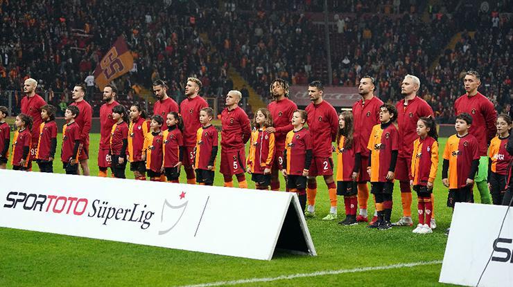 Galatasaray devleri Türkiye'ye getiriyor!