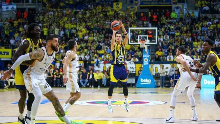 CANLI | Anadolu Efes - Fenerbahçe Beko