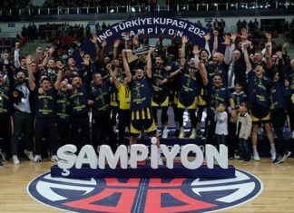 Anadolu Efes’i yenen Fenerbahçe Beko Türkiye Kupası şampiyonu oldu! (Anadolu Efes – Fenerbahçe Beko: 67-80) – Basketbol Haberleri