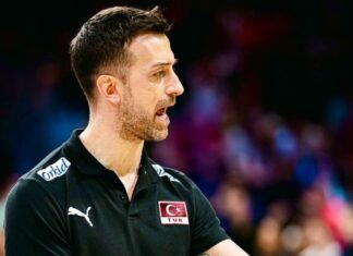 A Milli Kadın Voleybol Takımı Başantrenörü Daniele Santarelli’nin paylaşımı sosyal medyada gündem oldu – Voleybol Haberleri