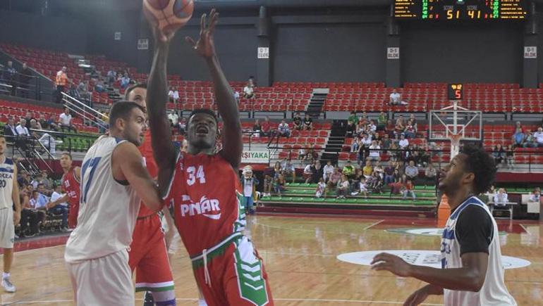Nijerya asıllı Türk basketbolcu Adem Bona NBAde