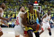SON DAKİKA! Ayrılık beklenirken Fenerbahçe imzayı resmen açıkladı – Basketbol Haberleri