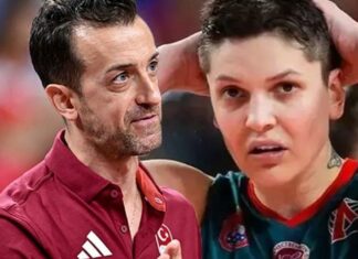 Filenin Sultanları’nın İtalya yenilgisi sonrası Daniele Santarelli, Ebrar Karakurt’a eleştiri: ‘Çok hata yaptı’ – Voleybol Haberleri