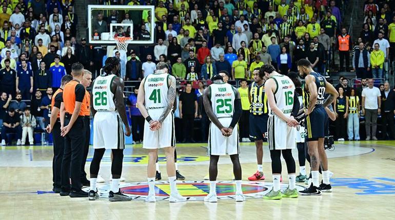 (ÖZET) Fenerbahçe Beko - Panathinaikos maç sonucu: 76-81 | Geri döndü ama sonunu getiremedi