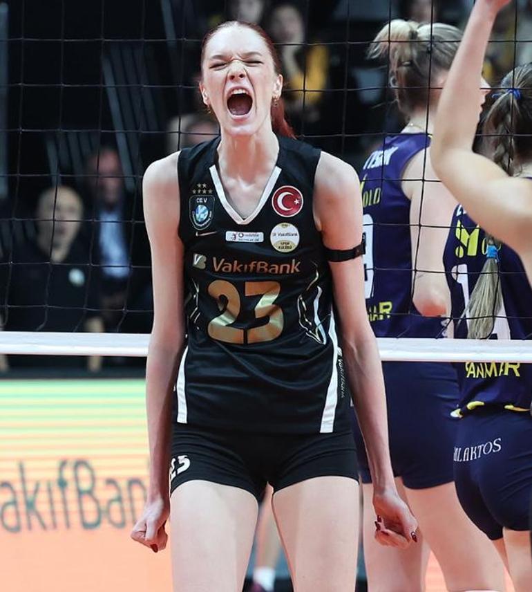 VakıfBankta Markova Fenerbahçeyi devirdi Zehra Güneş Bir ayrıcalık