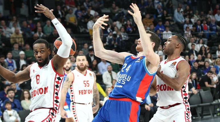 Anadolu Efes - Monaco maç sonucu: 69-81 | Son periyotta dağıldı