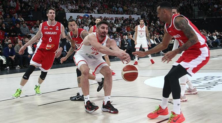 (ÖZET) Türkiye - Macaristan maç sonucu: 92-66 | 12 Dev Adam, ikinci yarıda farka gitti